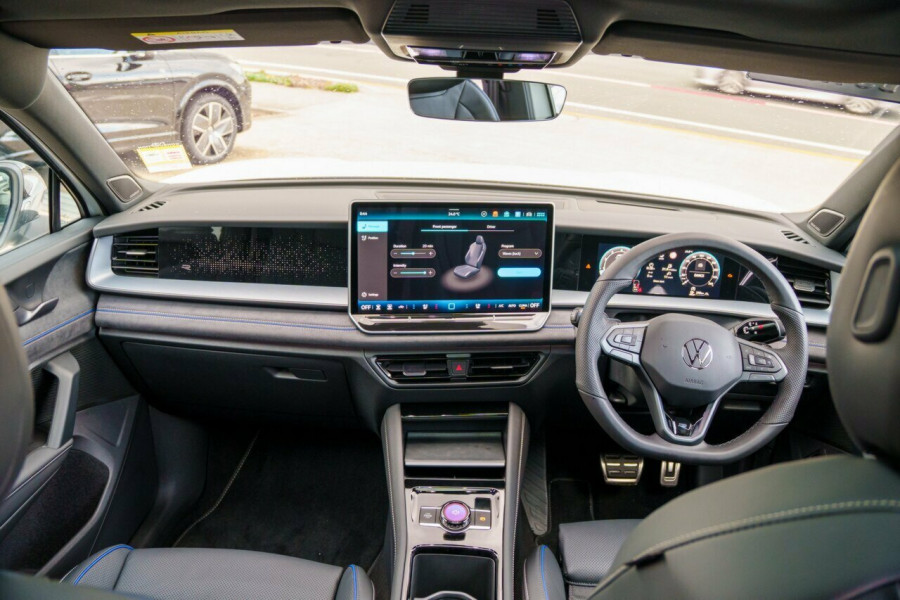 2026 Volkswagen Tayron R4 195TSI R-Line SUV Image 18