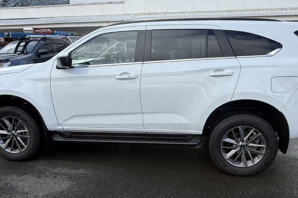2025 MY25.5 Isuzu MU-X RJ LS-U SUV Image 7