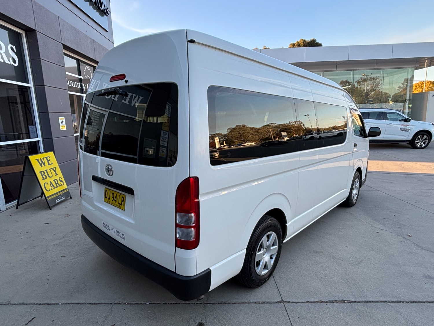 2015 Toyota HiAce TRH223R Commuter Bus