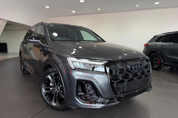 Audi Q7 TFSI 185kW 4M