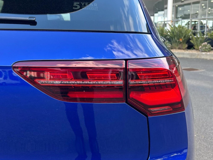 2022 MY22.5 Volkswagen Golf 8 R Hatch Image 4