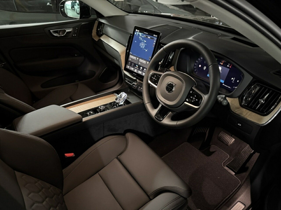 2026 Volvo XC60 UZ Plus B5 Bright SUV Image 11