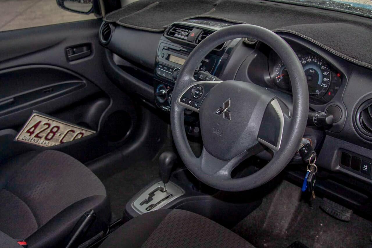 2016 Mitsubishi Mirage LA MY16 ES Hatchback Image 6