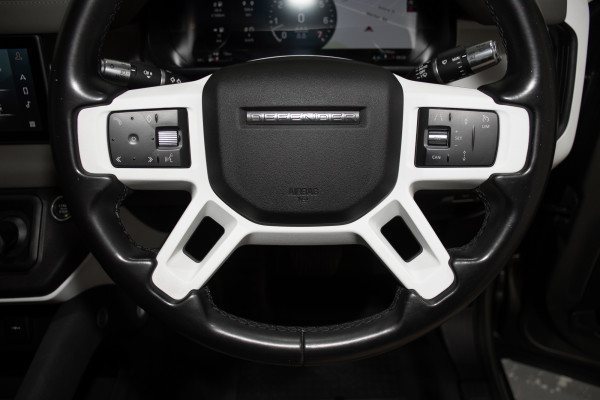 2020 Land Rover Defender L663 110 P400 S SUV Image 14