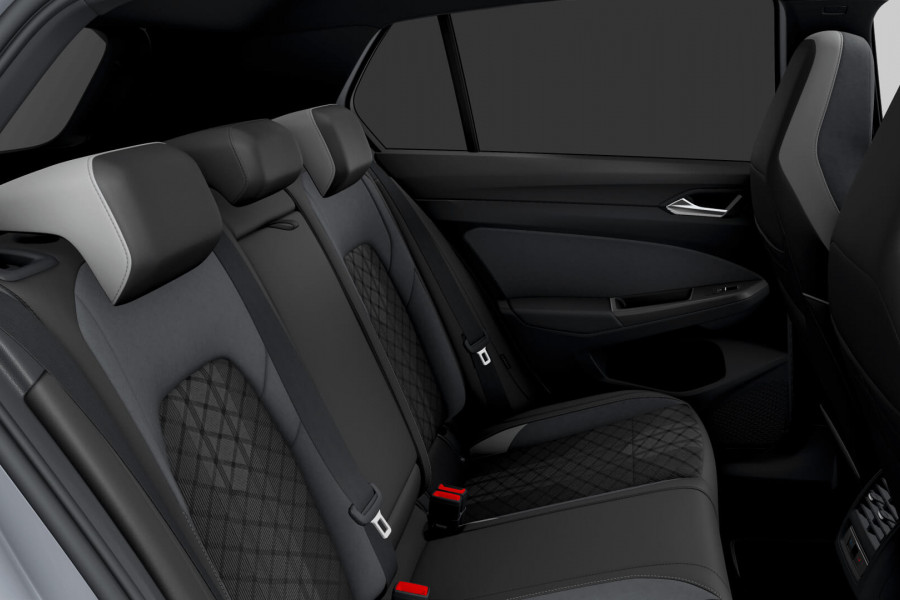2023 Volkswagen Golf 8 110TSI R-Line Hatch Image 12