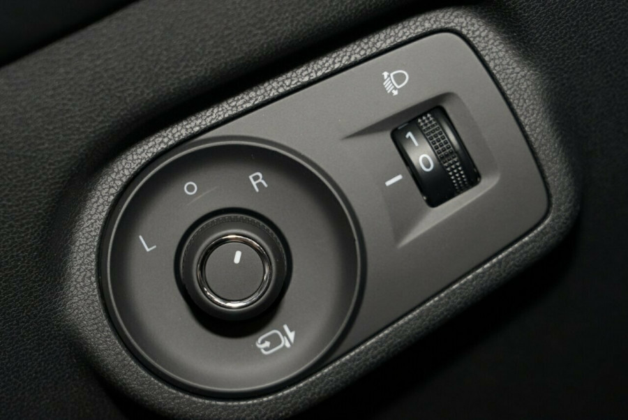 2025 MG ZS ZS32 Essence SUV Image 18
