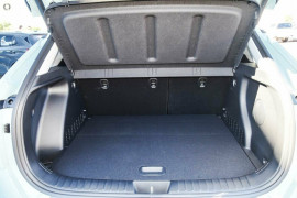 2025 Hyundai KONA SX2.V2 Premium SUV image 11