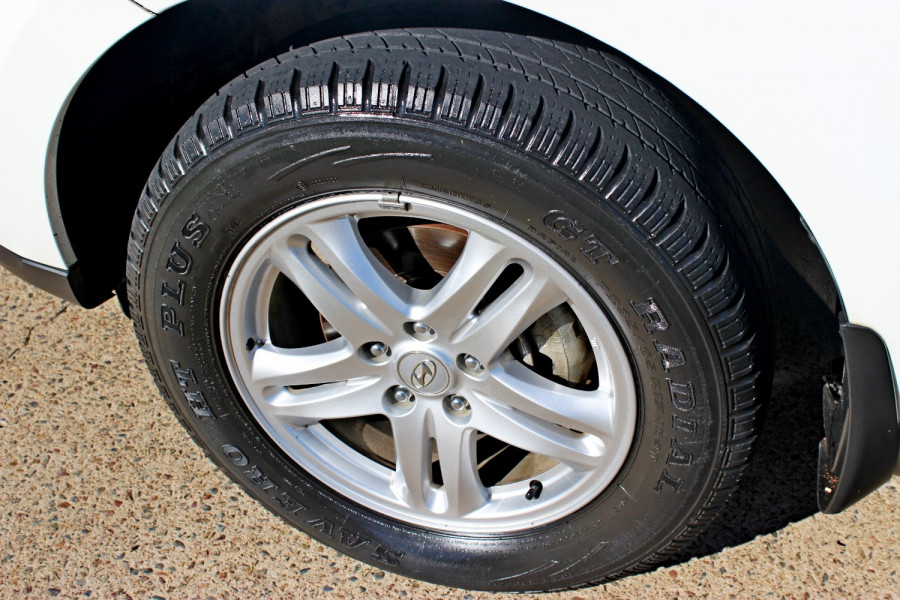 2011 Hyundai Santa Fe CM  SLX Suv Image 8