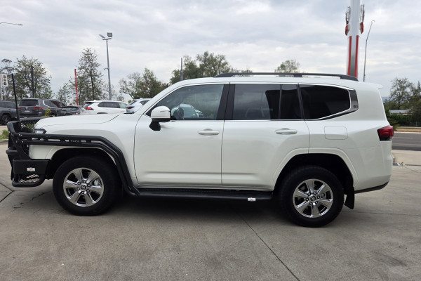 2024 Toyota LandCruiser FJA300R VX SUV Image 6