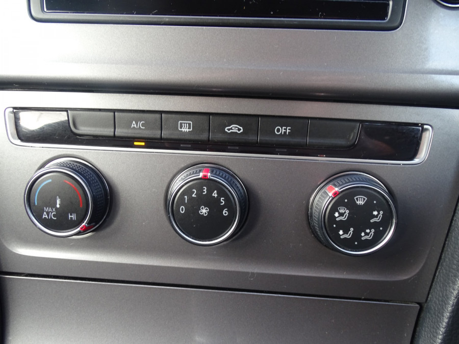 2015 Volkswagen Golf 7 90TSI Comfortline Hatch Image 16