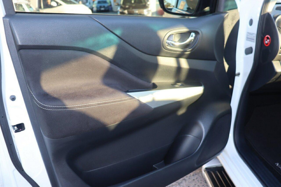 2018 Nissan Navara D23 Series 3 ST Dual Cab Pickup Image 19