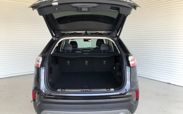 2018 Ford Endura CA 2019MY TITANIUM Suv