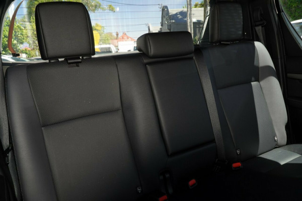 2024 Toyota HiLux GUN126R Rogue 48V Ute Image 9