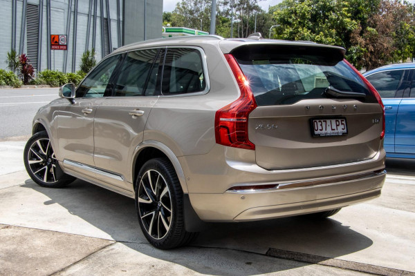 2023 MY24 Volvo XC90  Ultimate B5 Bright SUV Image 5