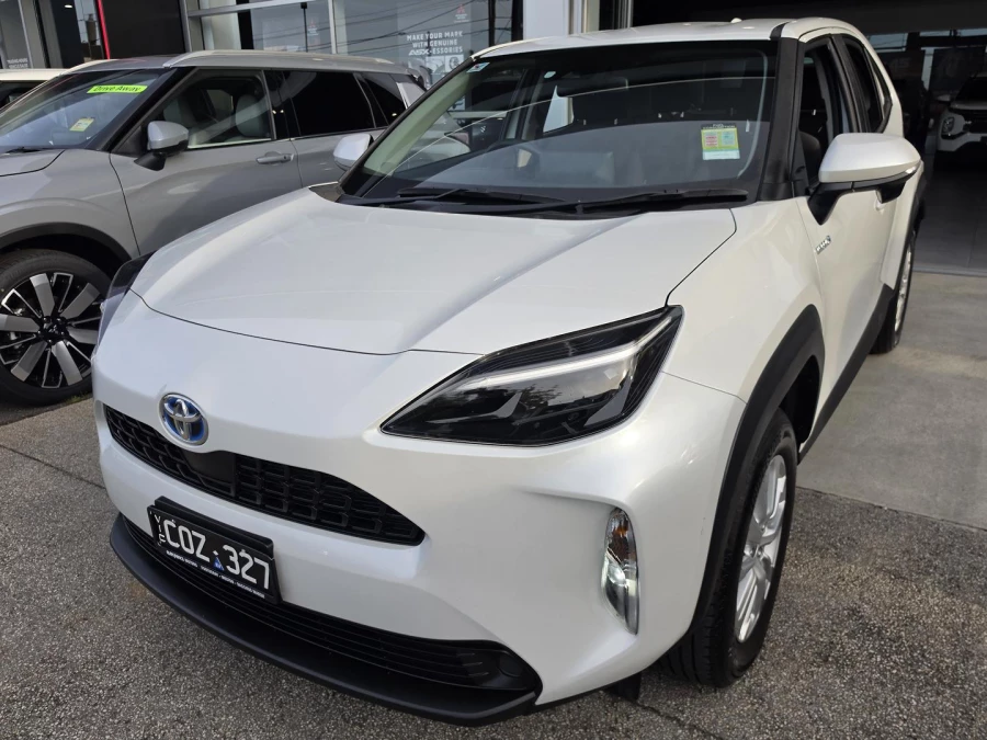 2023 Toyota Yaris Cross MXPB10R GX SUV Image 1