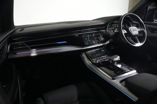2021 Audi Q7 4M 50 TDI S Line SUV image 13