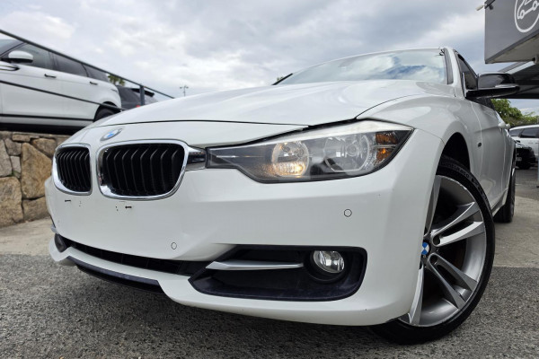 2012 BMW 3 Series F30 320d M Sport Sedan Image 2