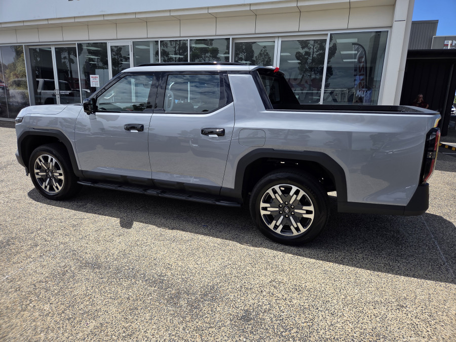 2025 LDV Terron 9 EKK1C Evolve Ute Image 6