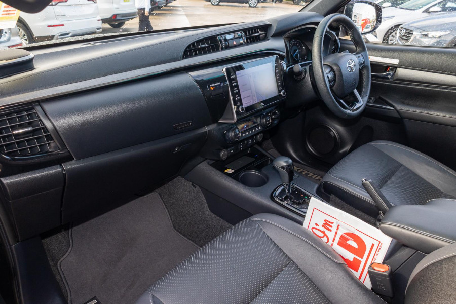 2025 Toyota HiLux GUN126R Rogue 48V Ute Image 8