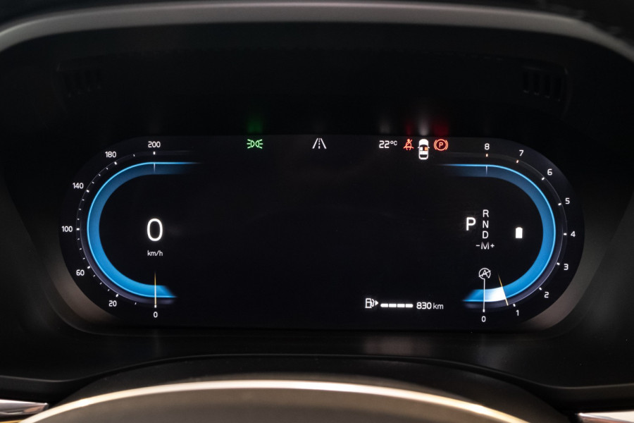 2025 Volvo XC60 UZ Plus B5 SUV Image 11