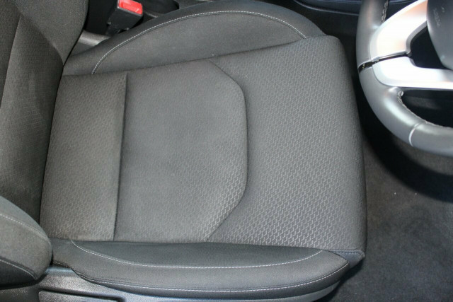 2019 Hyundai i30 PD2 MY19 Active Hatchback Mobile Image 28