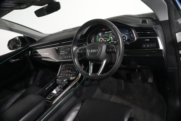 2019 Audi Q8 F1 55 TFSI SUV image 13