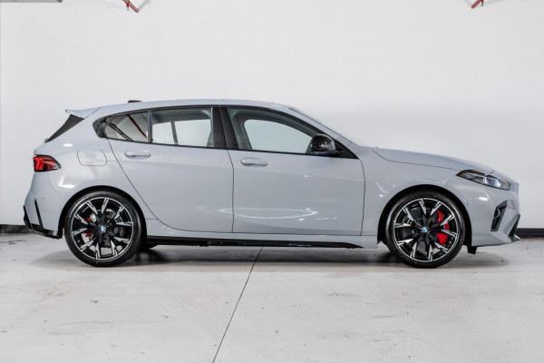 2026 MY25 BMW 1 Series F70 120 M Sport Hatch image 5