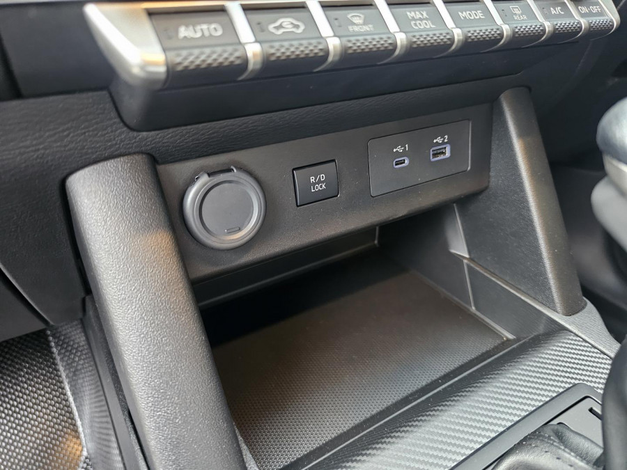 2025 Mitsubishi Triton MV  GLX Cab Chassis Image 28