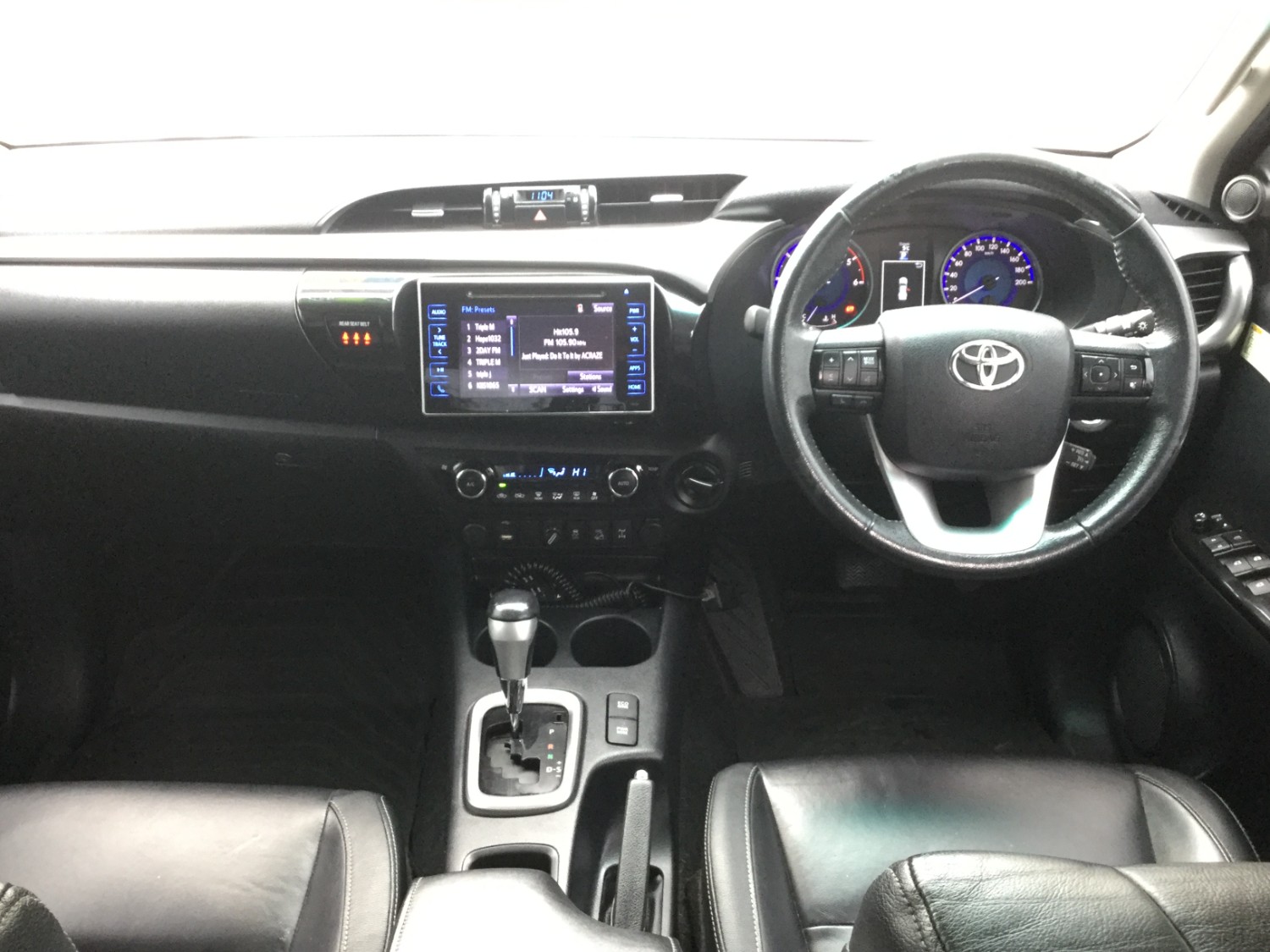 2017 Toyota HiLux  SR5 Ute Image 11