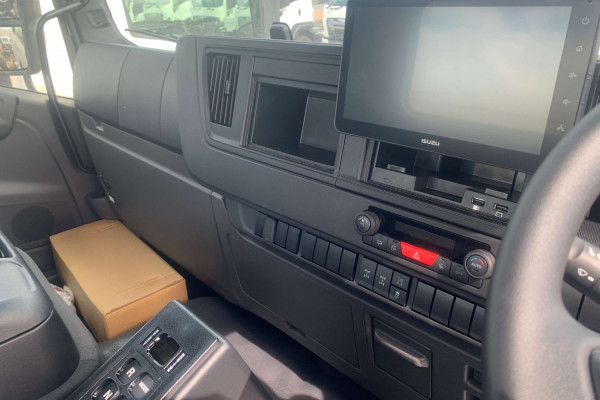 2026 Isuzu FYJ 320-355 AT R51 Cab Chassis Image 16