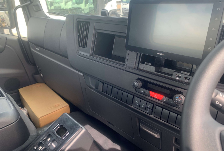 2026 Isuzu FYJ 320-355 AT R51 Cab Chassis Image 16