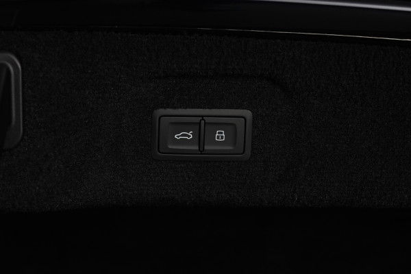 2021 Bentley Flying Spur W12 Sedan Image 23