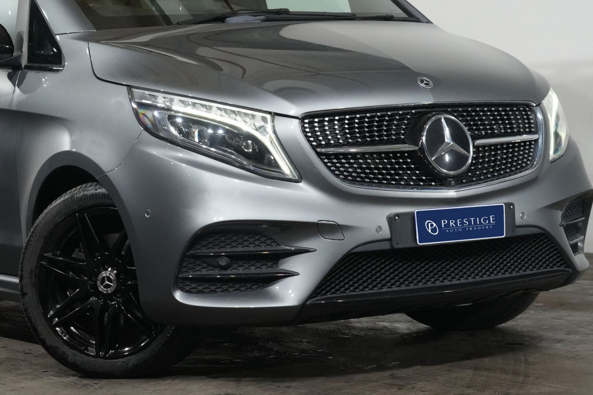 2022 Mercedes-Benz V-Class V300 d Avantgarde People Mover