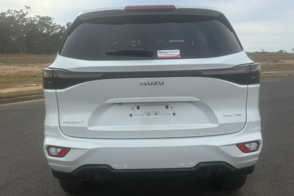 2026 Isuzu MU-X RJ LS-U SUV Image 4