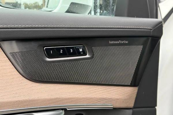 2026 Volvo XC90 L Series Plus B5 Bright SUV Image 9