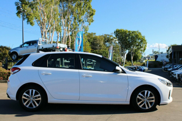 2018 Hyundai i30 PD Active Hatch Image 11