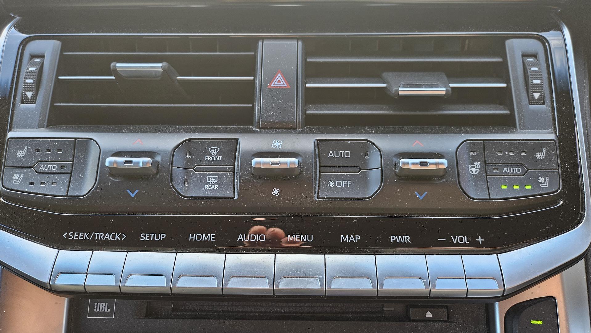 2022 Toyota LandCruiser FJA300R Sahara SUV Image 20