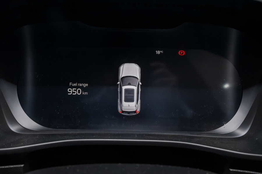 2026 Volvo XC40 XZ Ultra B4 Dark SUV Image 13