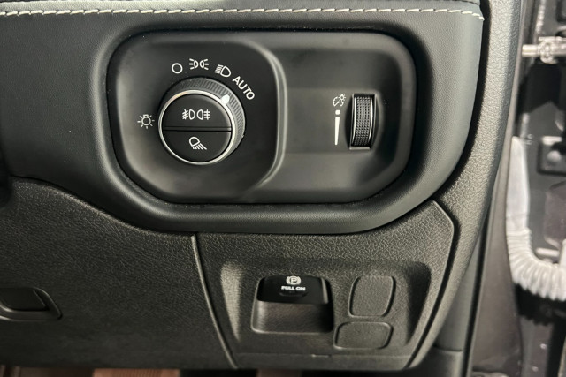 2023 Ram 1500 DT Big Horn Crew Cab Image 14