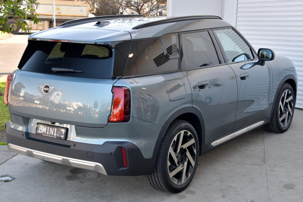 2026 MINI Countryman U25 E Favoured SUV image 27