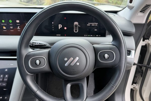 2025 MG IM6 S12L Performance SUV Image 7