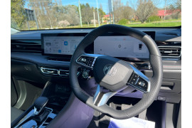 2024 MY24.5 MG HS AS33 Essence SUV