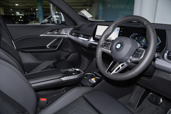 2025 BMW X1 U11 xDrive20i M Sport SUV image 10