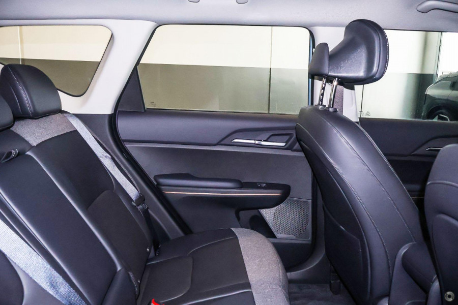 2026 Kia EV5 OVc Air Standard Range SUV Image 9