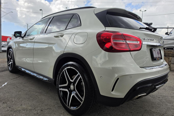2016 Mercedes-Benz GLA-Class X156 GLA180 SUV Image 11