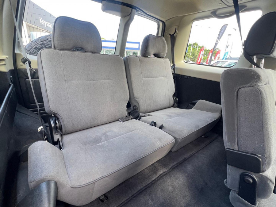 2016 Nissan Patrol GU 10 ST SUV Image 17