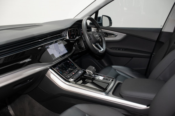 2022 Audi Q7 4M 45 TDI SUV Image 24