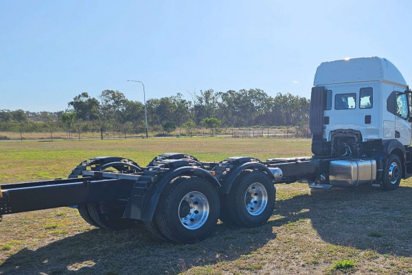 2025 Iveco S-way AXLE RIGIDS Cab Chassis Image 6