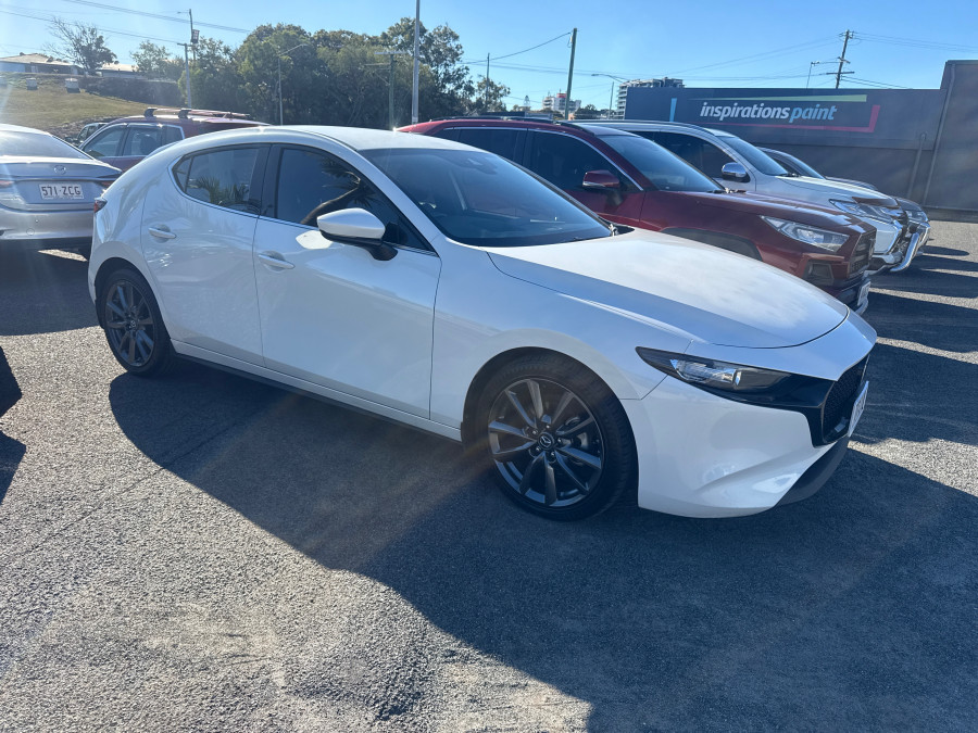 2019 Mazda 3 BP Series G20 Touring Hatch Image 2