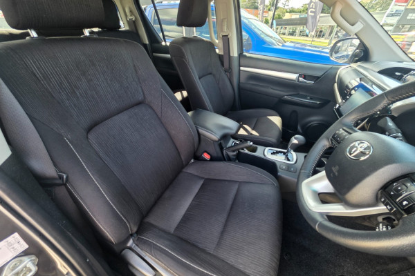 2023 Toyota HiLux GUN126R SR5 Ute Image 31